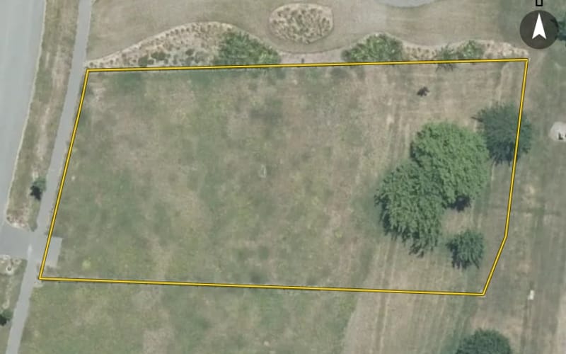 8 Village Green Drive