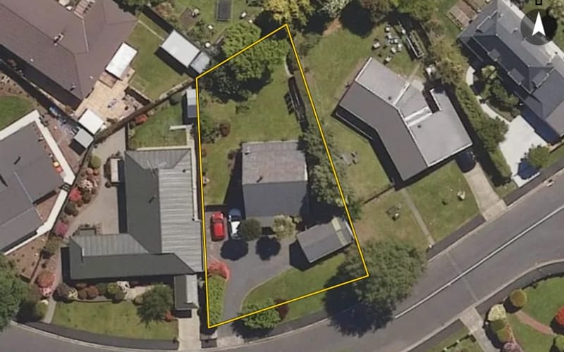 11 Cedar Crescent