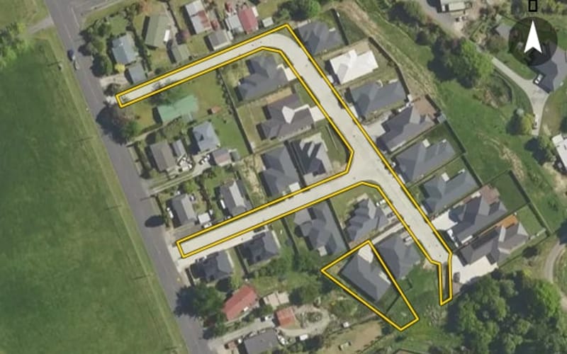 5 Lloyd Crescent