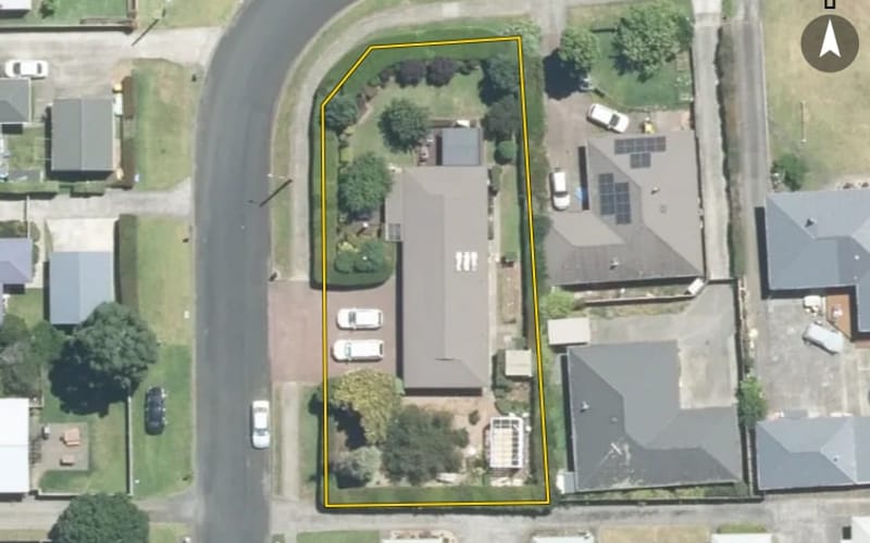 15 George Crescent