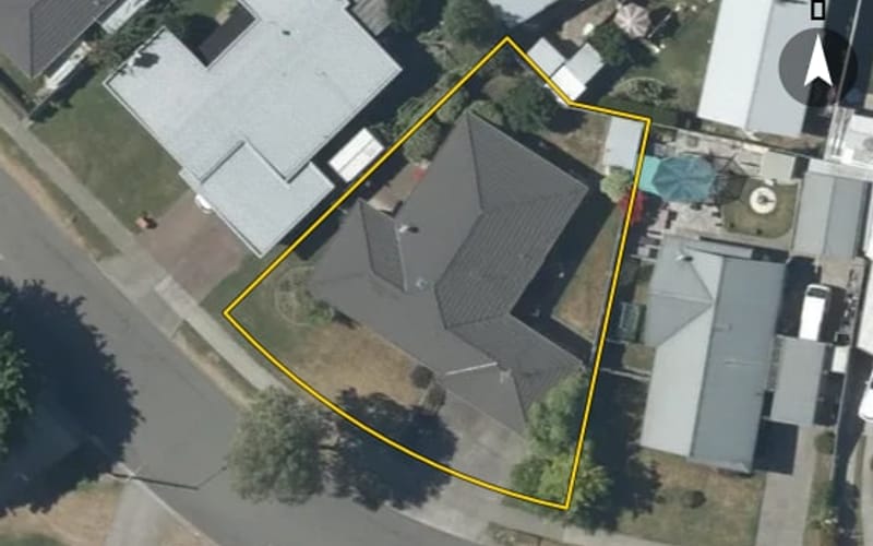 32 Perry Crescent