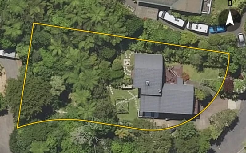 28 Summit Road