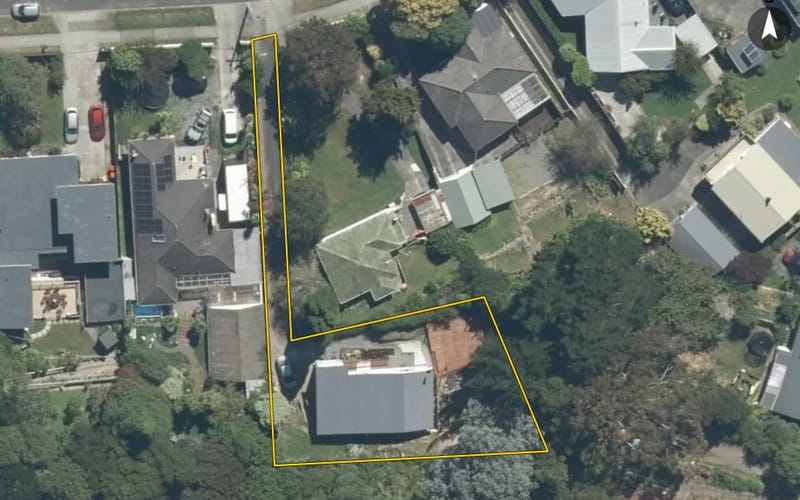 14A Hawthorn Crescent