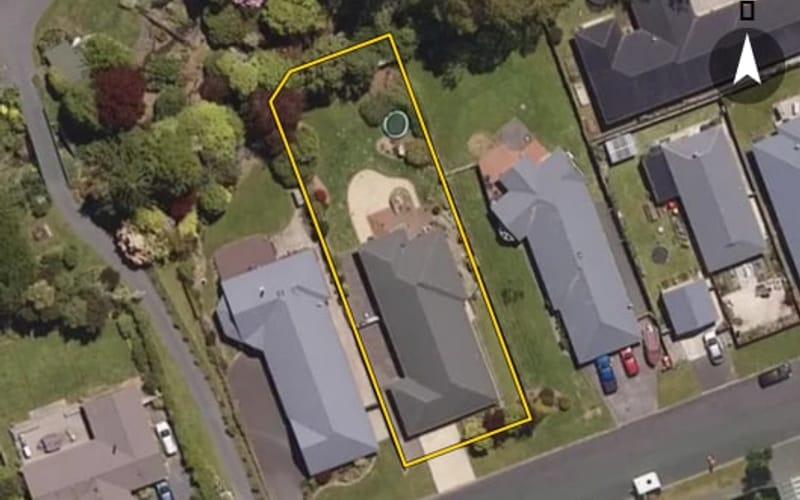 4 Hyslop Street