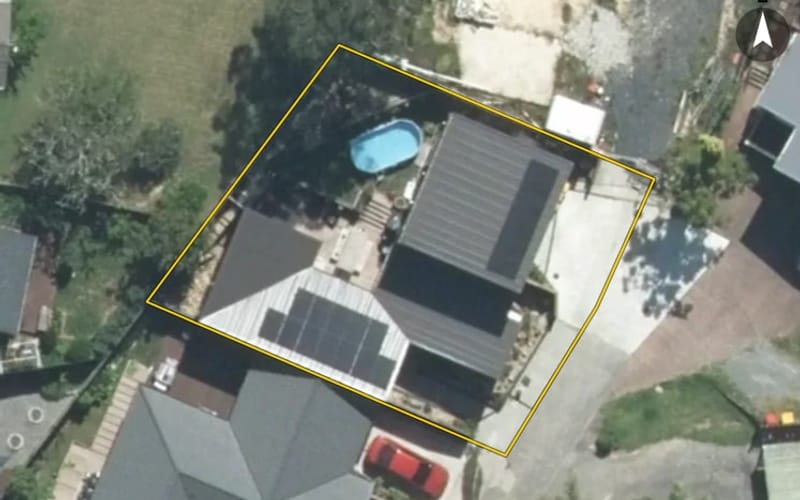 25B Deverell Place