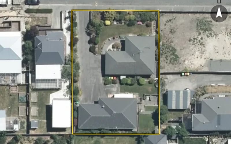 1/4 Thomas Street