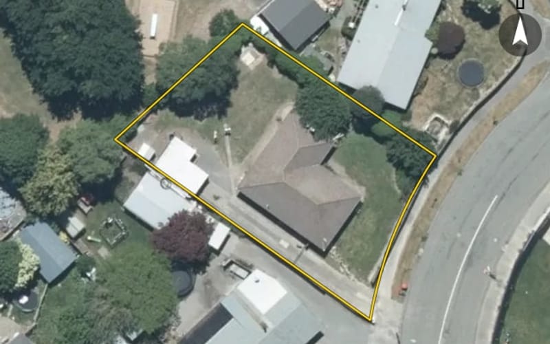 3 Russell Avenue