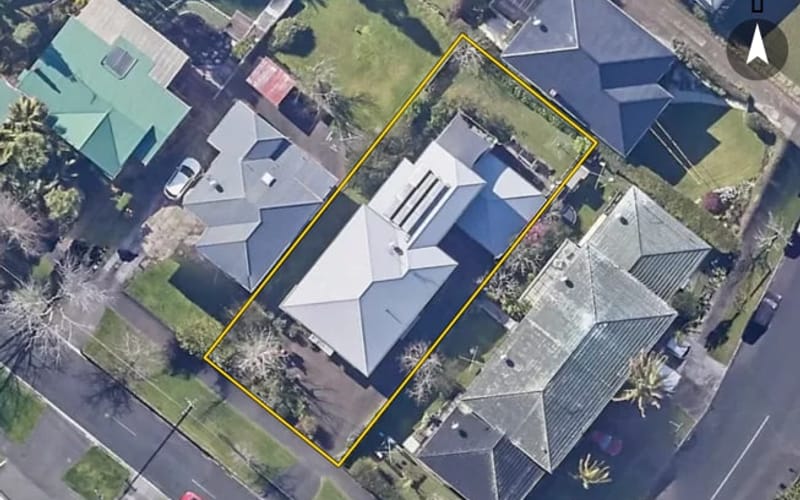 14 Lloyd Avenue