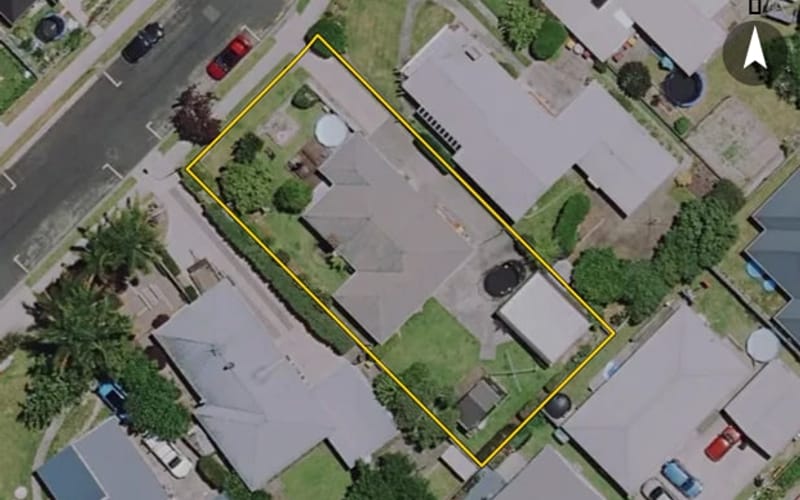 8 Bowen Place
