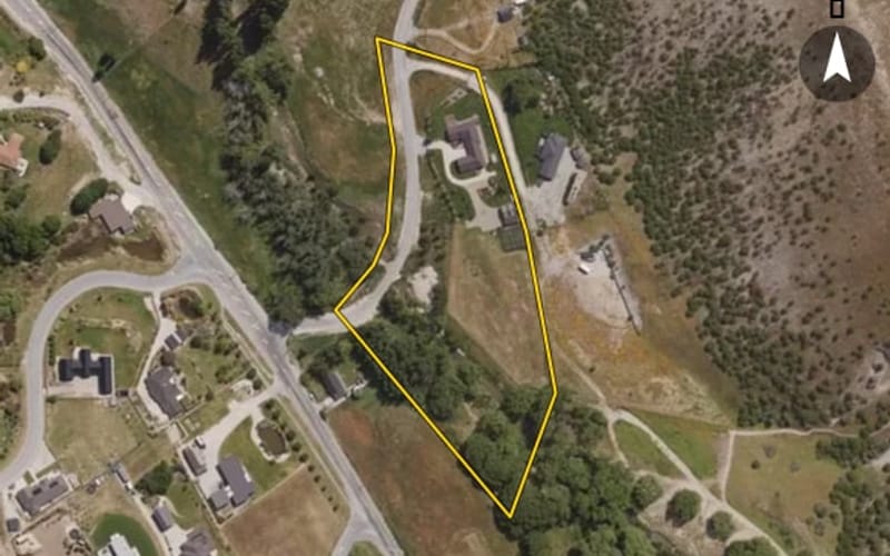 16 Sugarloaf Drive