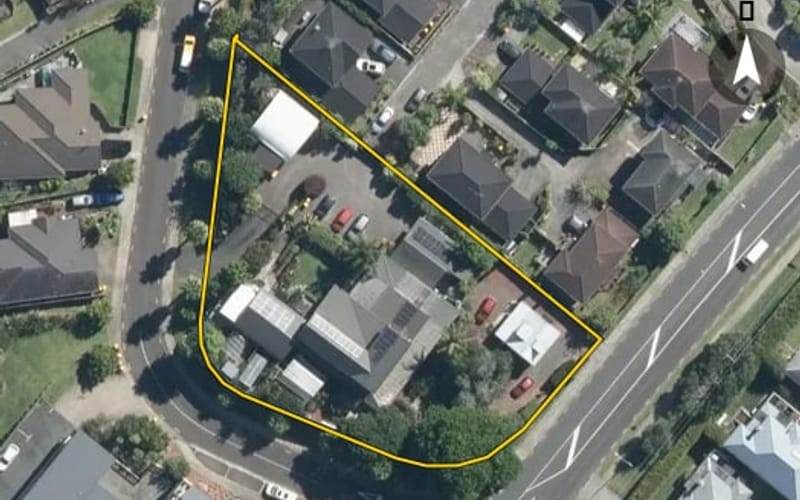7 Lomas Way