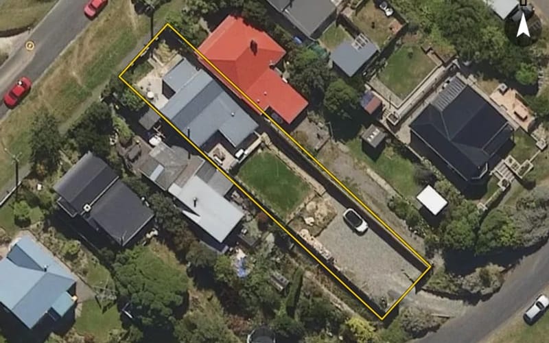 16 Constitution Street