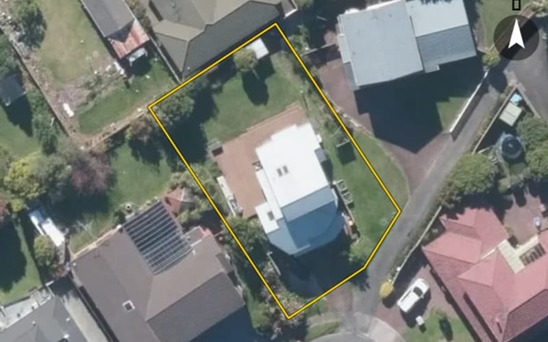 25 St Simon Place