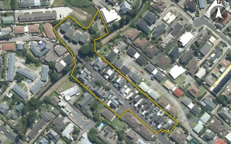 1 Woodbridge Lane