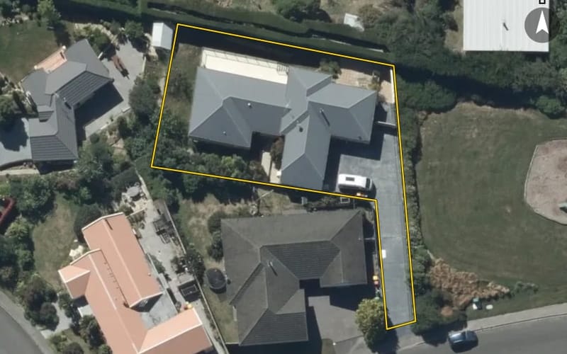 8 Highcrest Heights