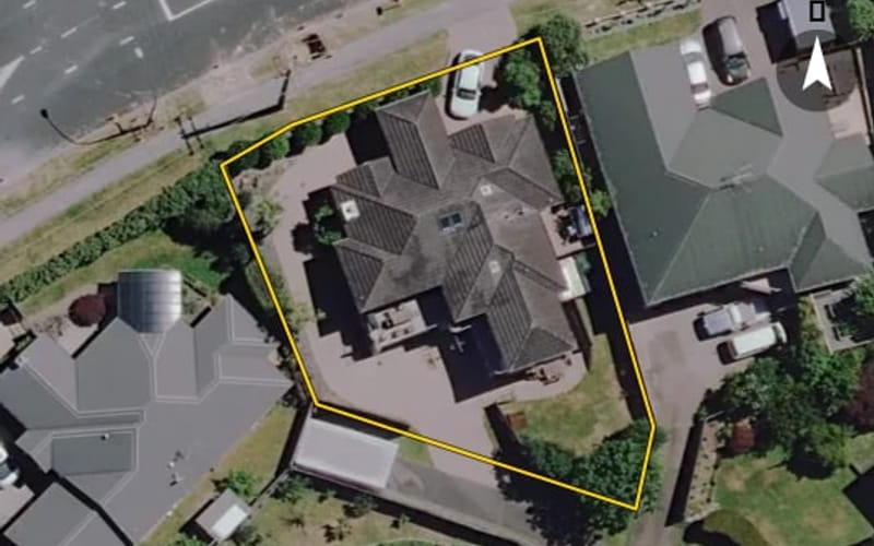 32 Roderick Place