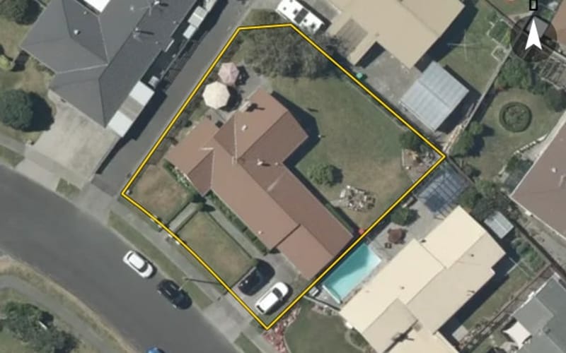 33 Townshend Crescent