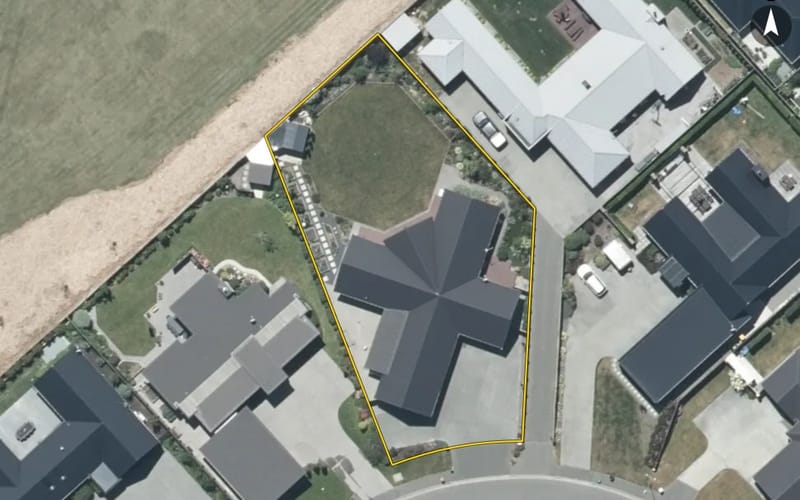 9 Douglas Drive