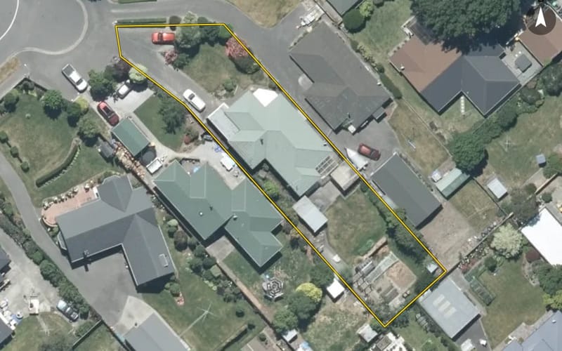 32 Reid Crescent