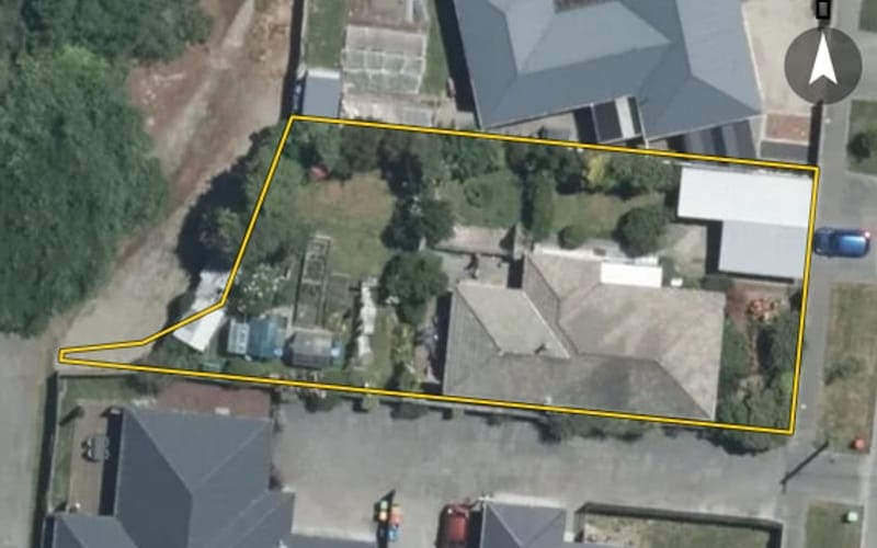 12 Athol Place