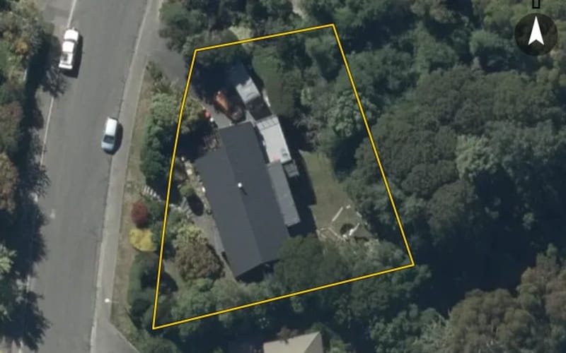 38 Woodside Common