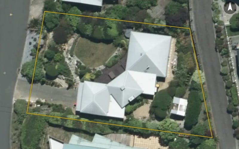 10 Commodore Place