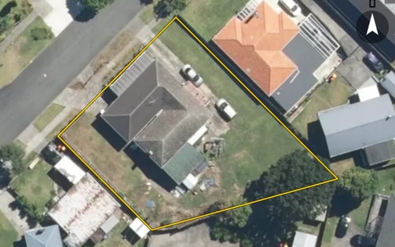 10 Portage Road