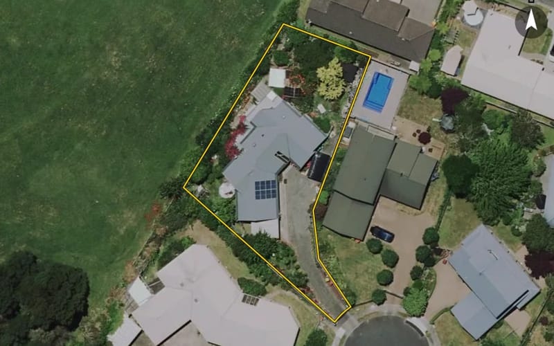 80 Sunnyhills Avenue