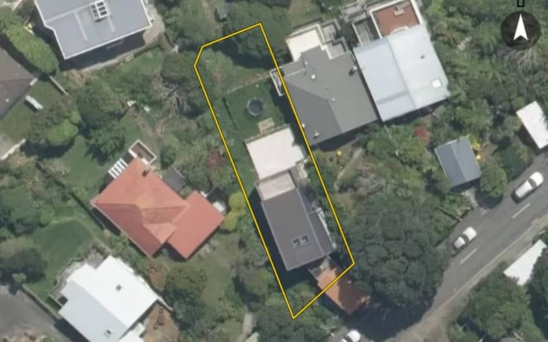 16 Trelissick Crescent