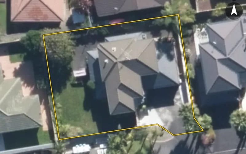 11 Amherst Place