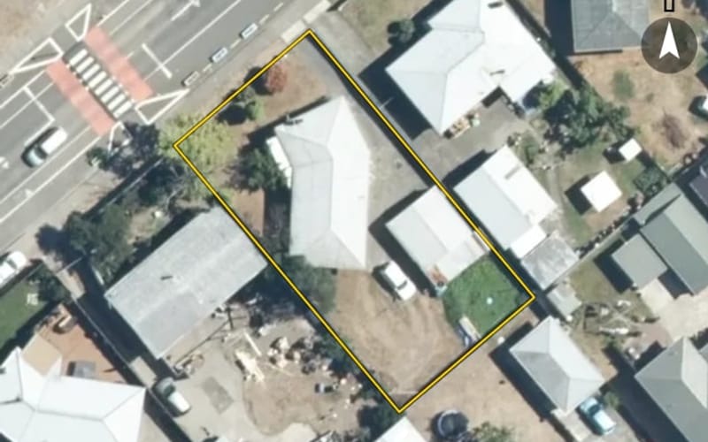 17 Henderson Road