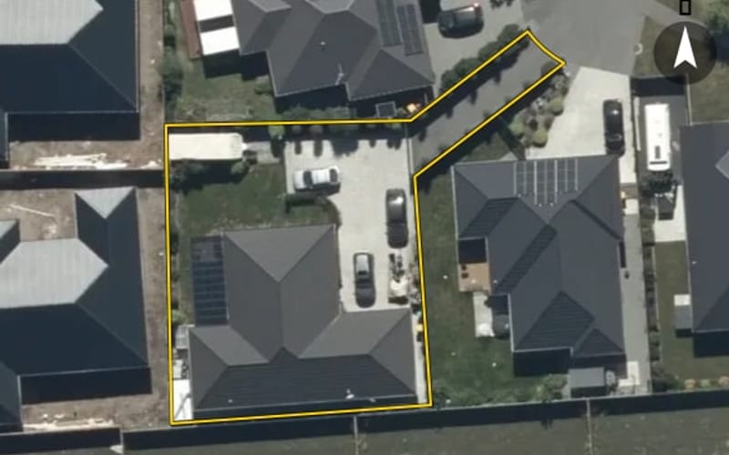 18 Evelyn Crescent