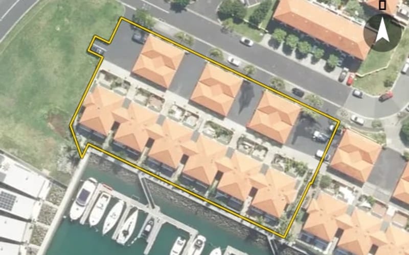 139 Waterside Crescent