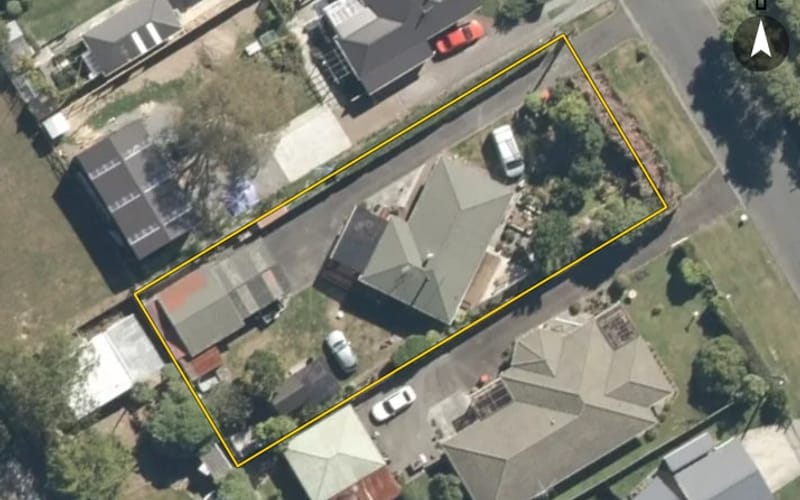 16 MacLaren Street