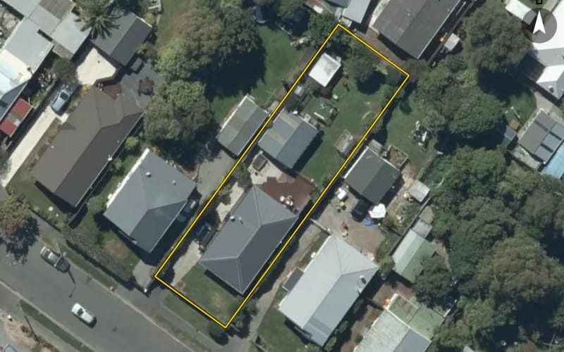27 Glenroy Street