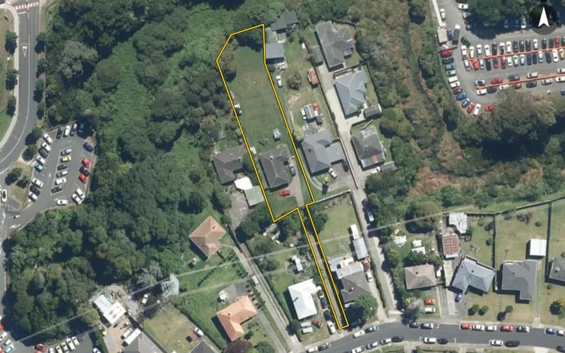 61 Middlemore Crescent