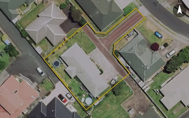 8 Mews Place