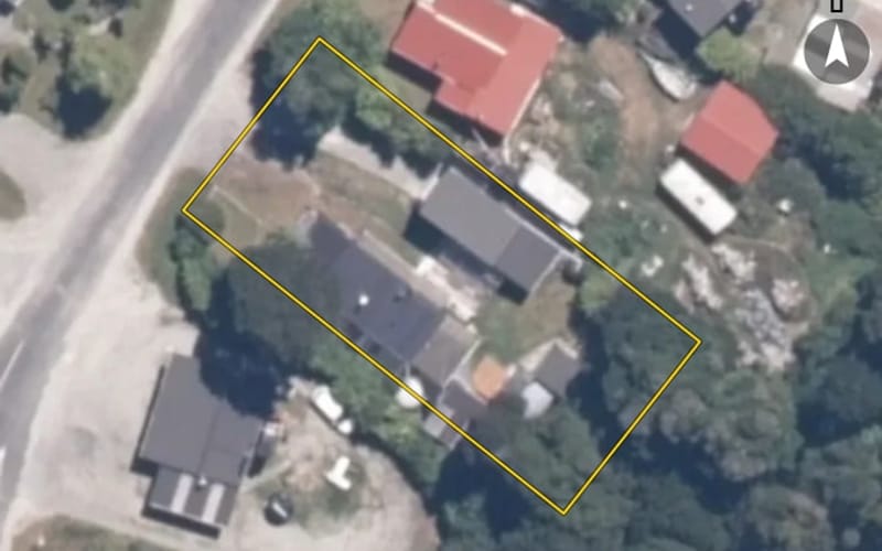 4 Neils Beach Road