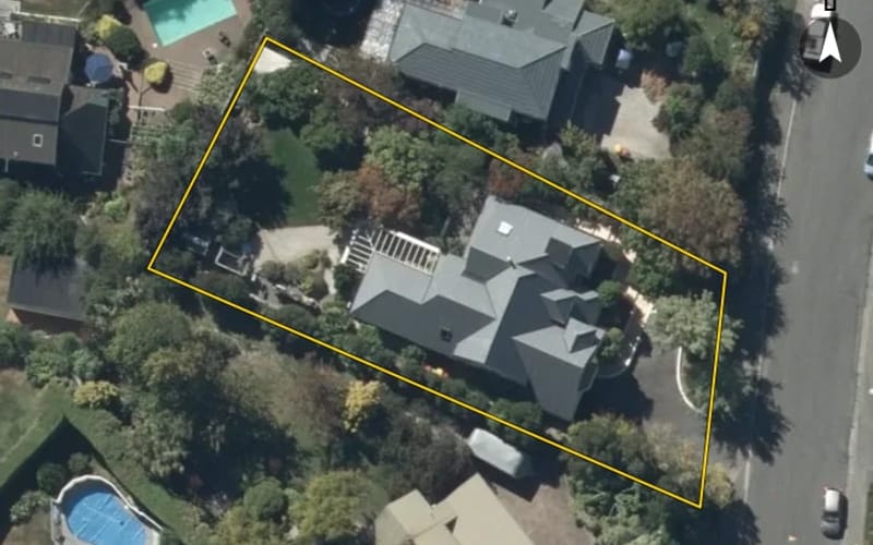 53 Woodside Common
