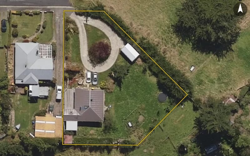 14 Bells Road