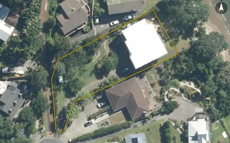 27 Glenelg Road