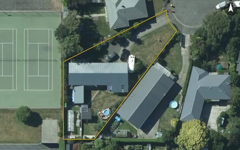 212 Albert Crescent