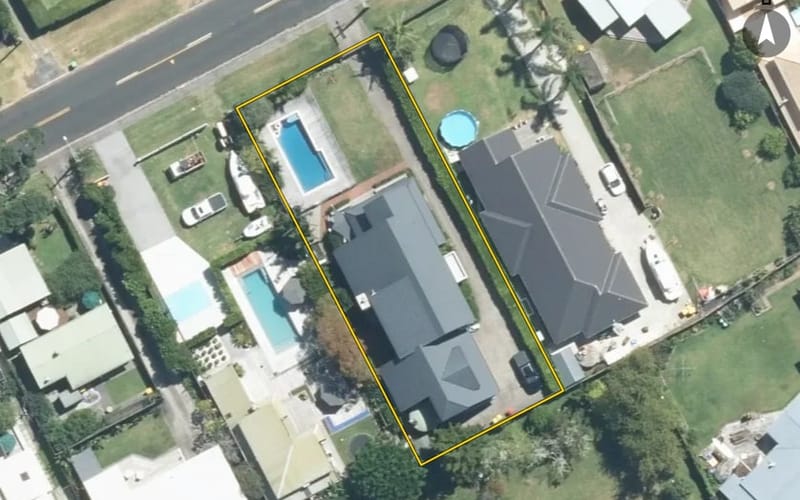 12 Laurence Street
