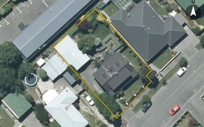 6 Mitchell Place