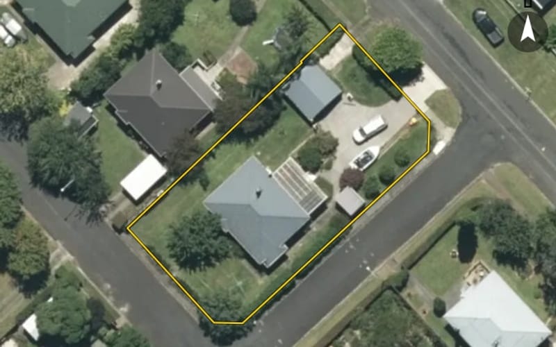 7 Sanders Street
