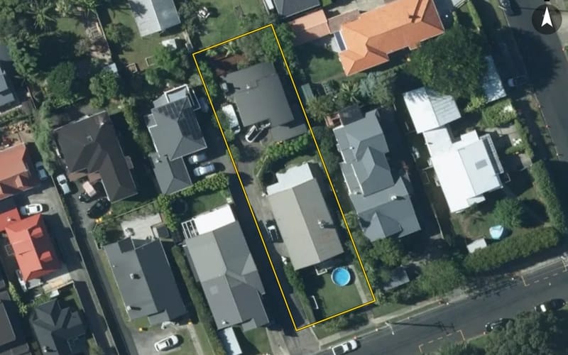 1/24 Ngataringa Road
