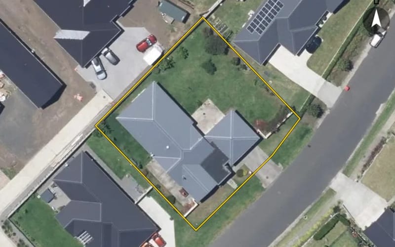18 Tirimoana Place