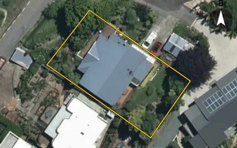 24 Allan Street