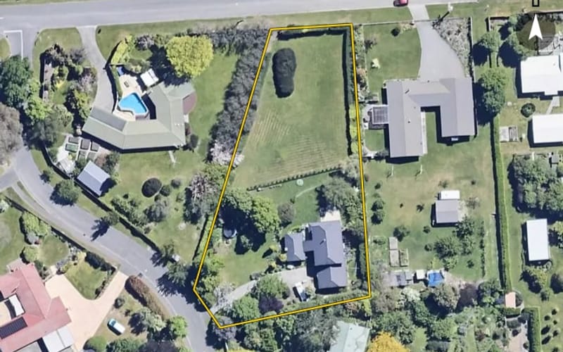 3 Glenhill Drive