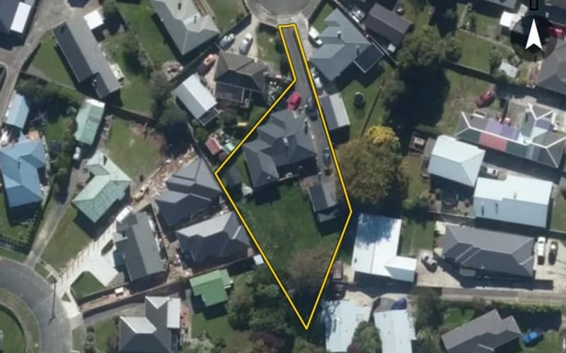 14 Lewis Place